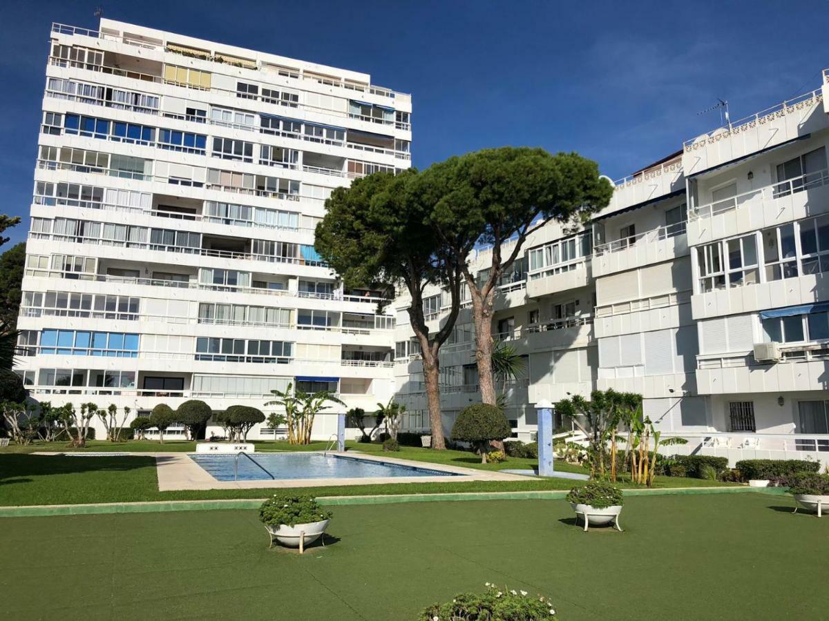 Apartamento Los Cisnes Benalmadena Exterior photo